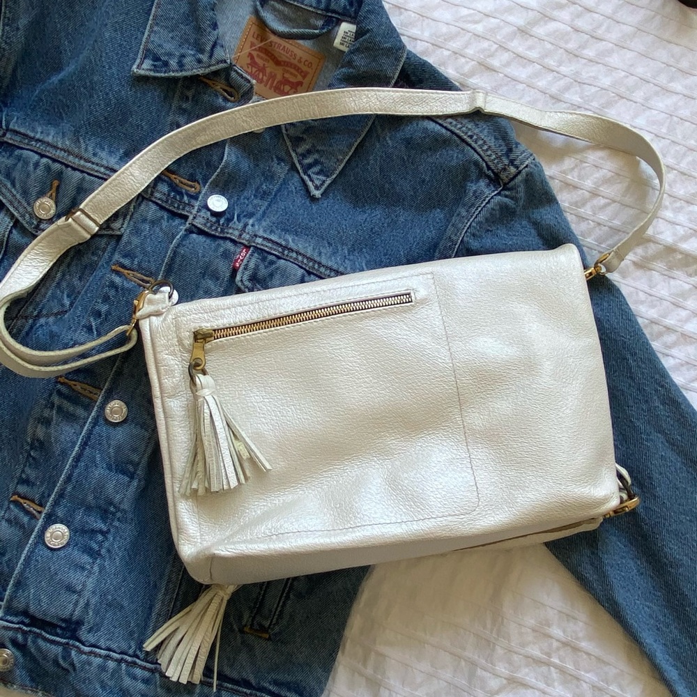 de Lacey shimmery white leather messenger bag